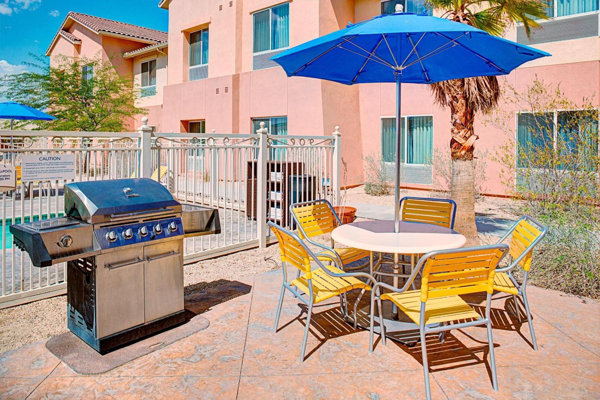 Fairfield Inn & Suites Twentynine Palms - Joshua Tree National Park Exterior foto